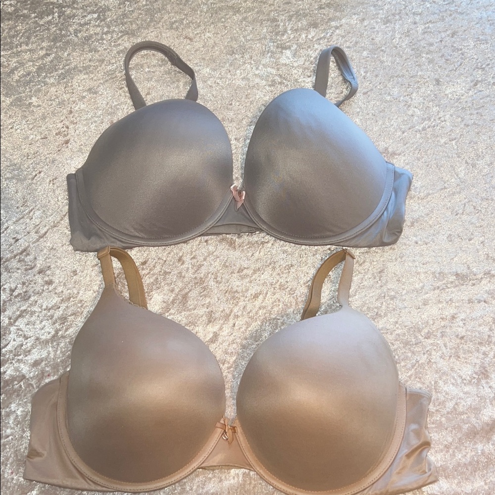 2VS Body by Victoria light Padding Bras
